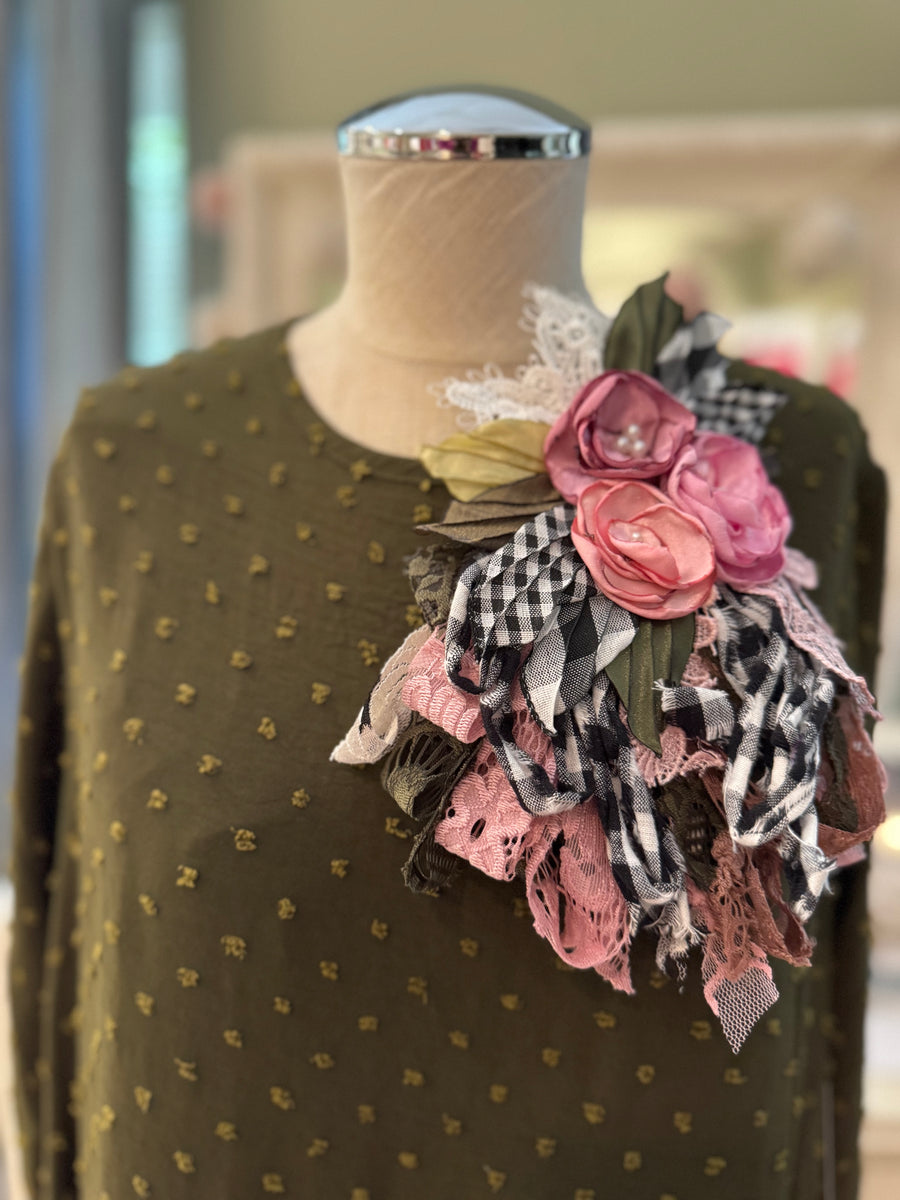 ◆THE MUSEUM VISITOR◆ FLOWER BROOCH BACKPACK 15608 FLOWER BROOCH BACKPACK : THE MUSEUM VISITOR