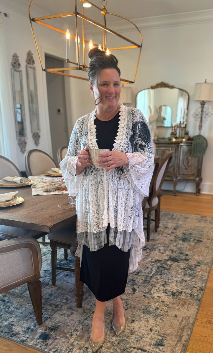 トップス BYBORRE GORE EZ CARDIGAN Ivory Lace Cardigan- Blk Music Scale – Zadie B's Fashions