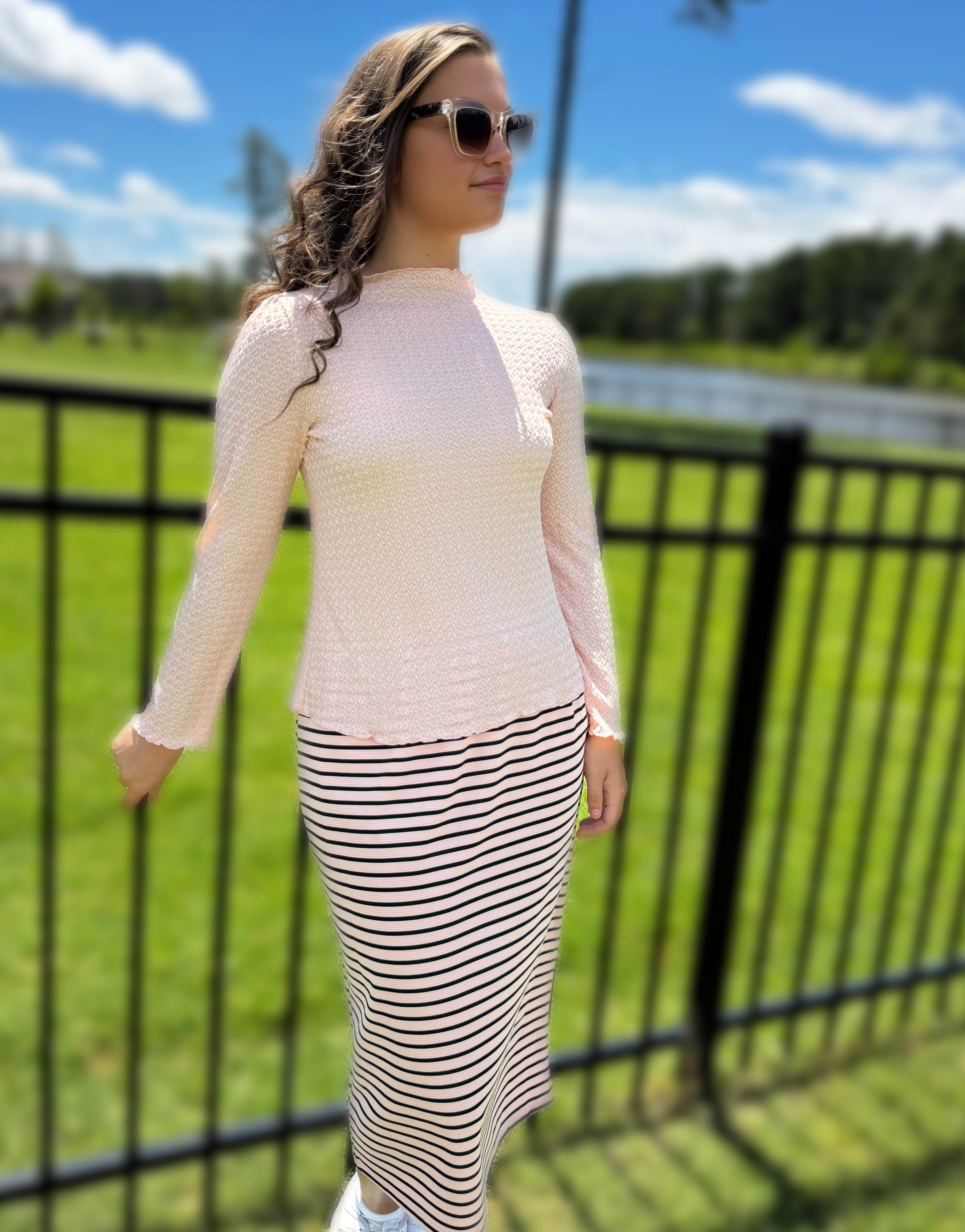 スカート Imari Uneven Striped Pencil Skirt スカート Imari Uneven Striped Pencil Skirt