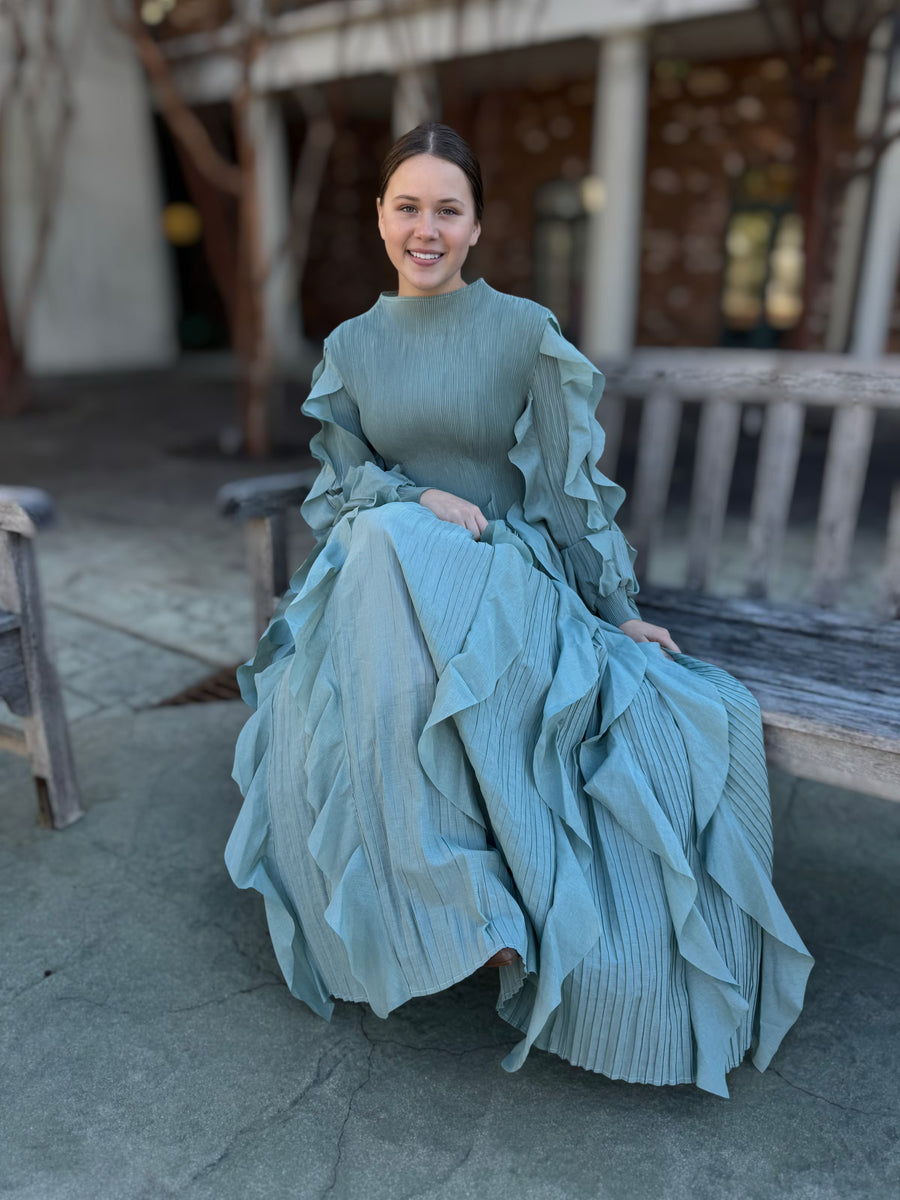 Isabella Vertical Pleat Dress – Zadie B's Fashions