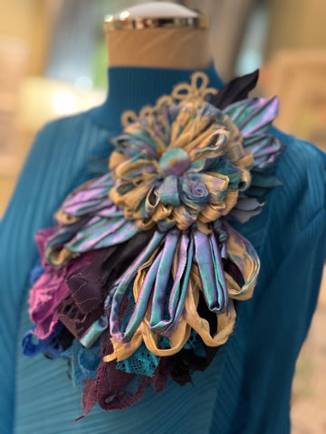 Flower Brooch #139