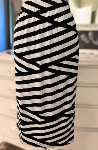 Pencil Skirt - Black/White Abstract