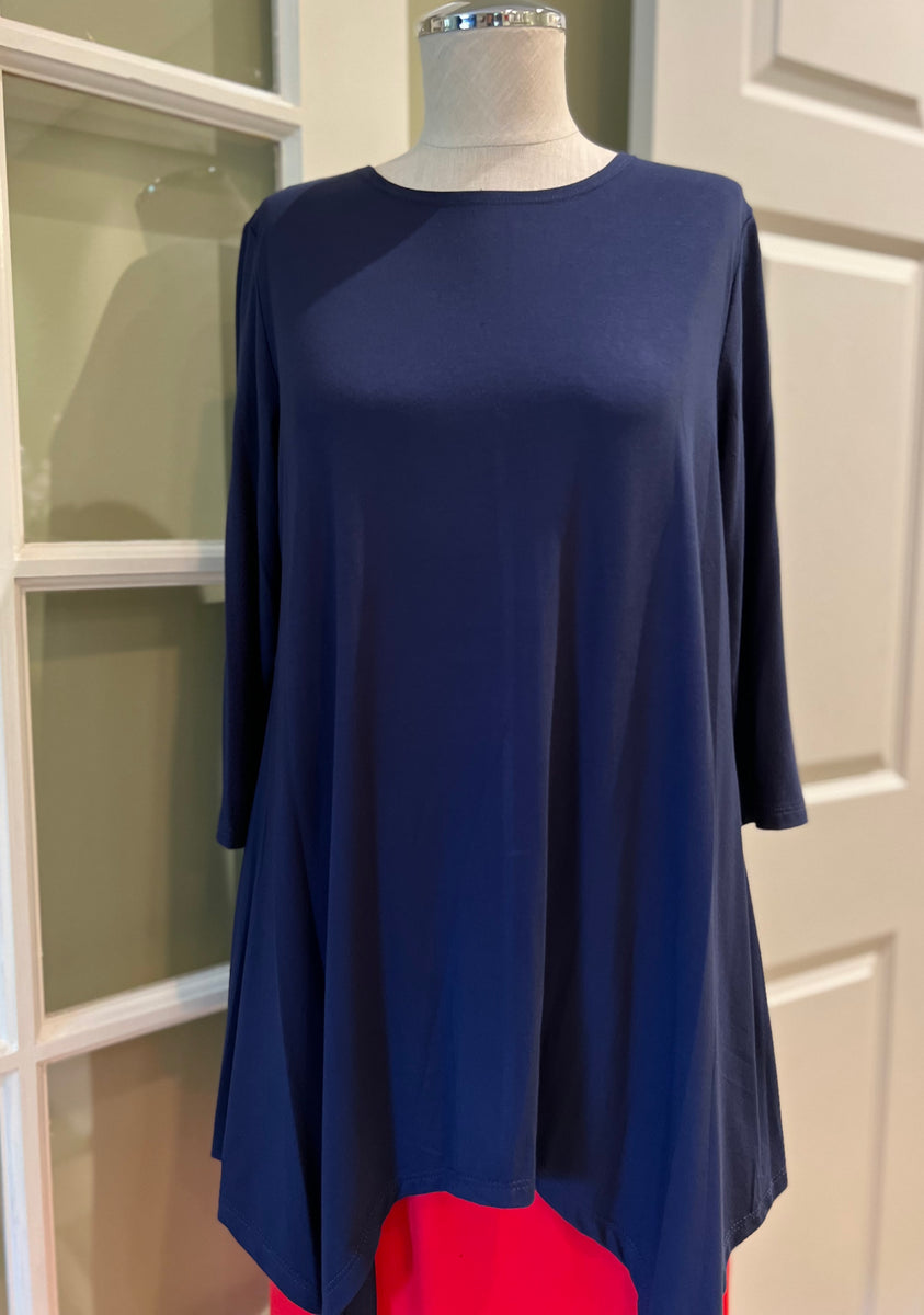 Moxie Model Shark Bite Tunic – Zadie B's Fashions